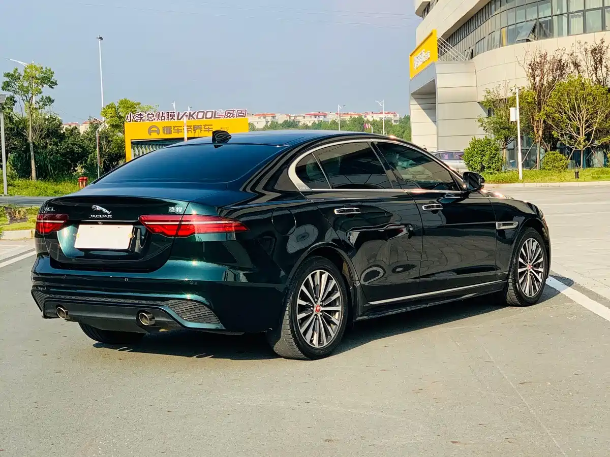 صورة 6 - Jaguar XEL