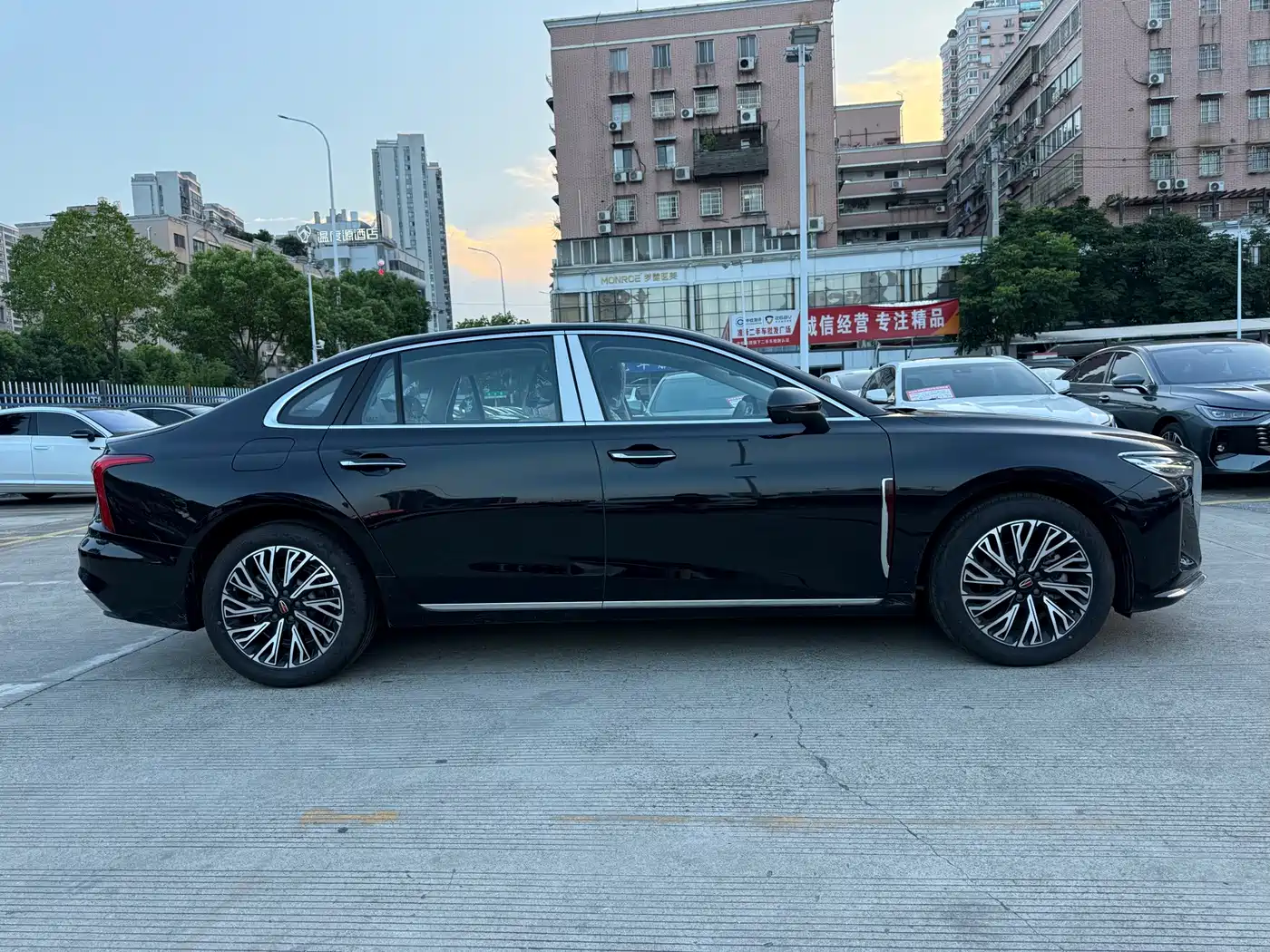 Hongqi H5 2026 2025 2.0T Automatic Flag Celebration 500,000 Units Anniversary Edition