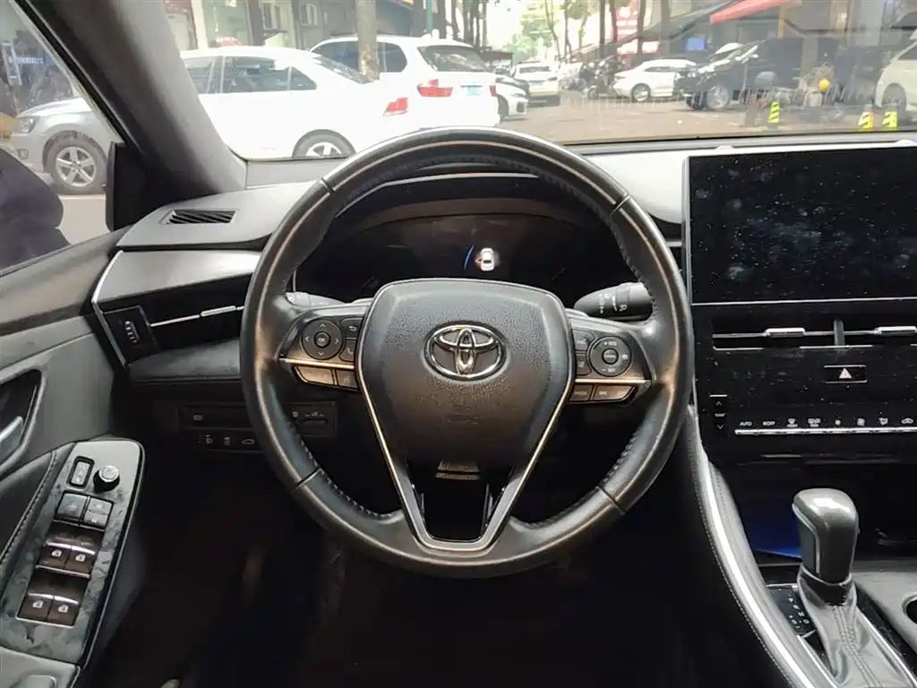 Toyota Avalon 2023 2.5L Luxury Edition фото 11
