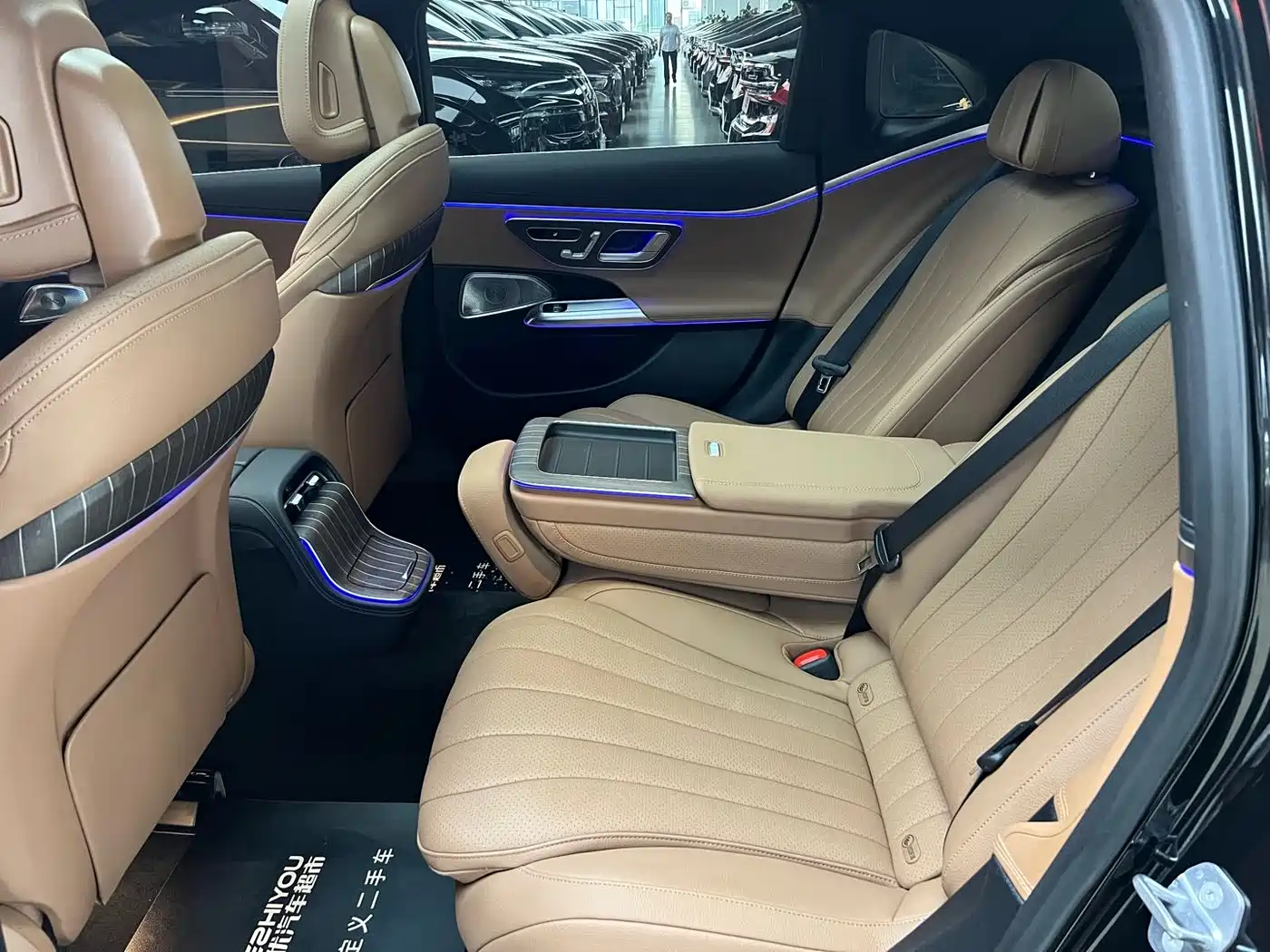 Mercedes-Benz E-Class 2024 Model E 300 L Luxury фото 10