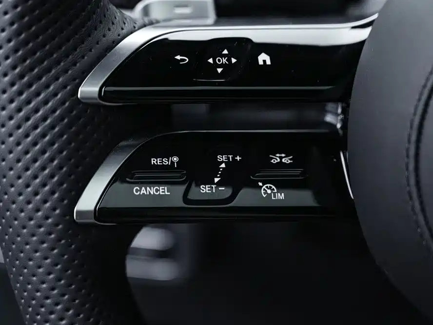 Mercedes-Benz G-Class 2026 Model G 500 фото 16