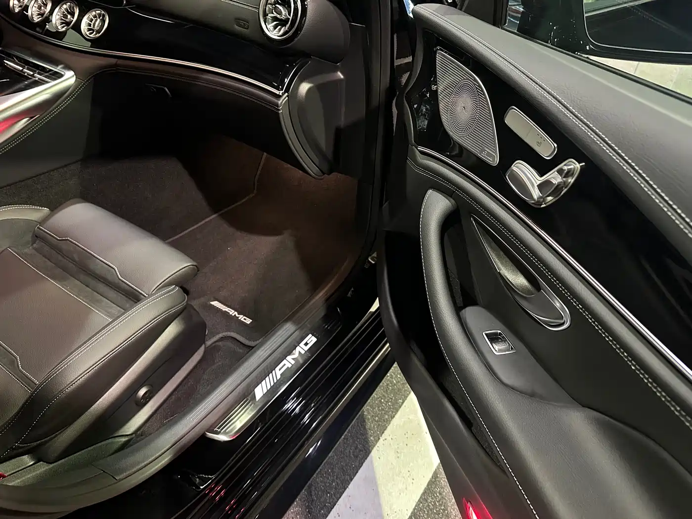 Mercedes-Benz AMG GT 2026 AMG GT 50 4-Door Coupe China Special Edition фото 7