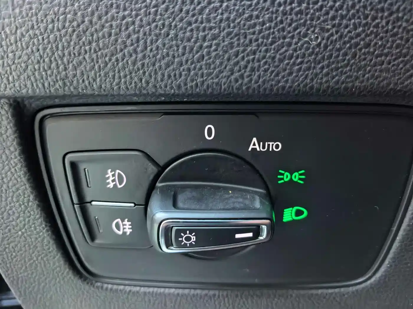 Volkswagen Magotan 2020 280TSI DSG Comfort фото 11