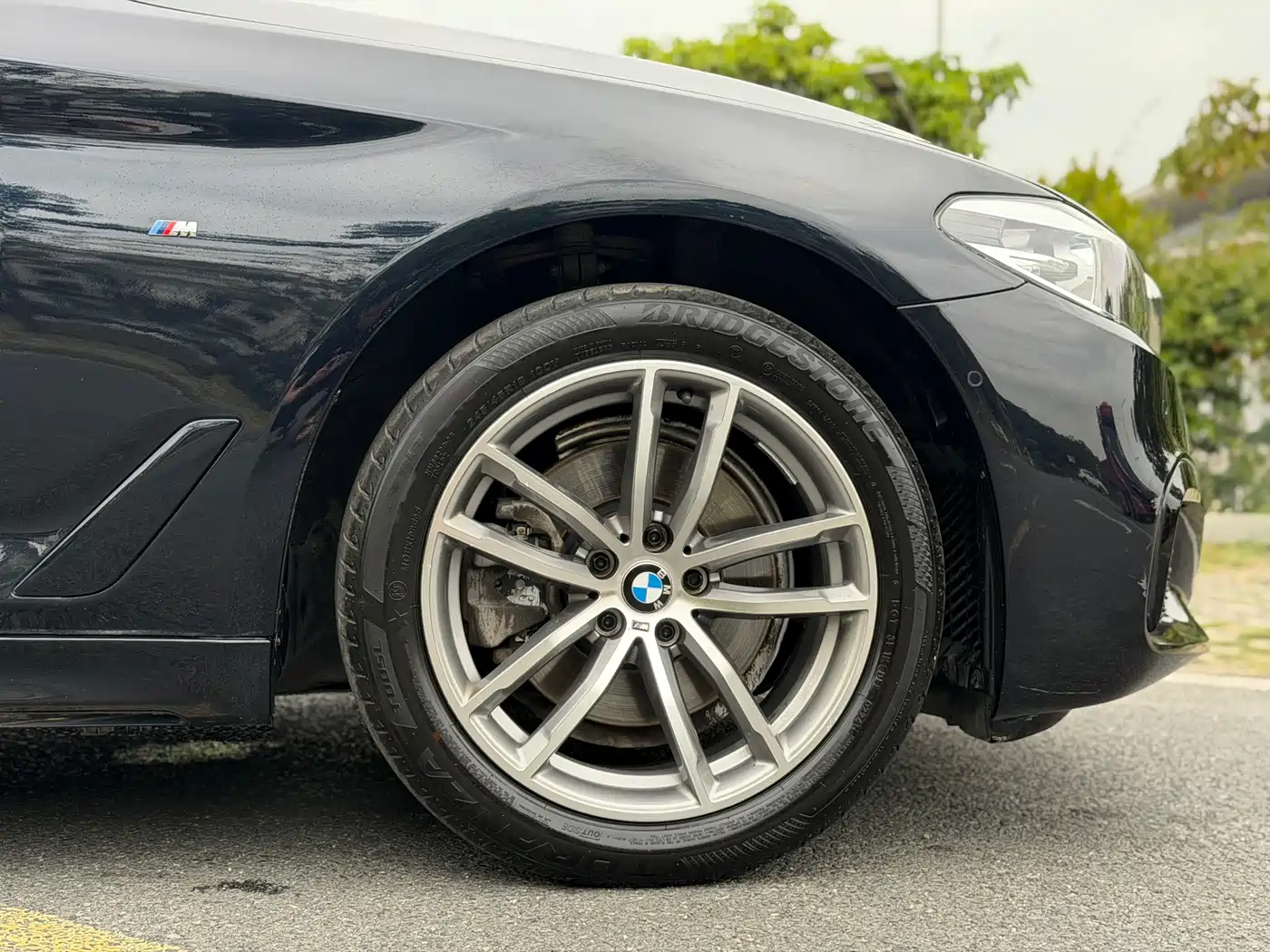 BMW 5 Series 2019 525Li M Sport Package фото 27