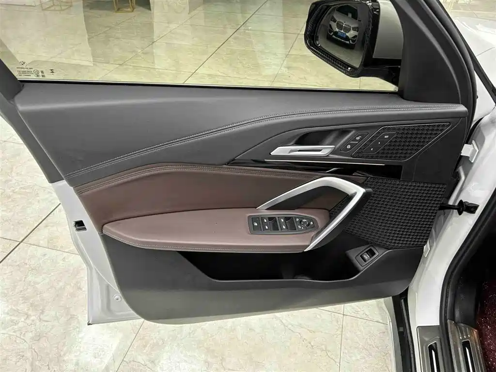 BMW X1 2024 sDrive20Li X Design Package фото 10