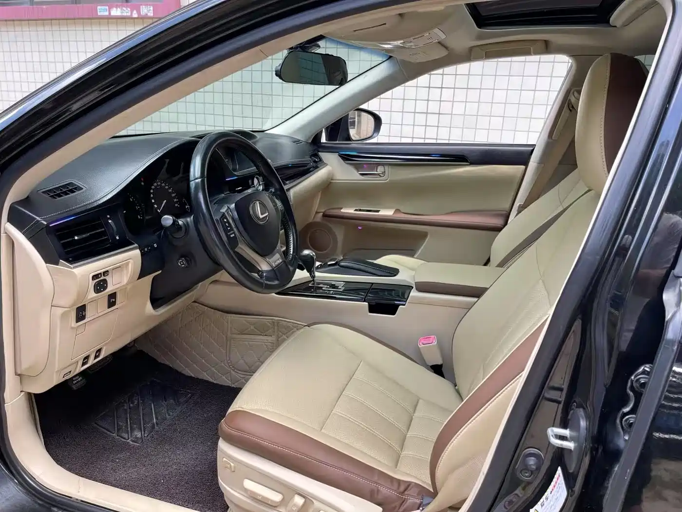 Lexus ES 2014 250 Elite Edition фото 4