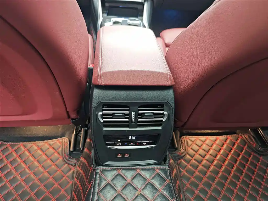 BMW 3 Series 2024 325Li M Sport Package фото 18