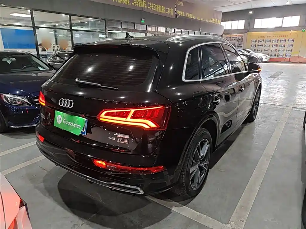 Audi Q5L 2020 45 TFSI Exclusive Fashion фото 7