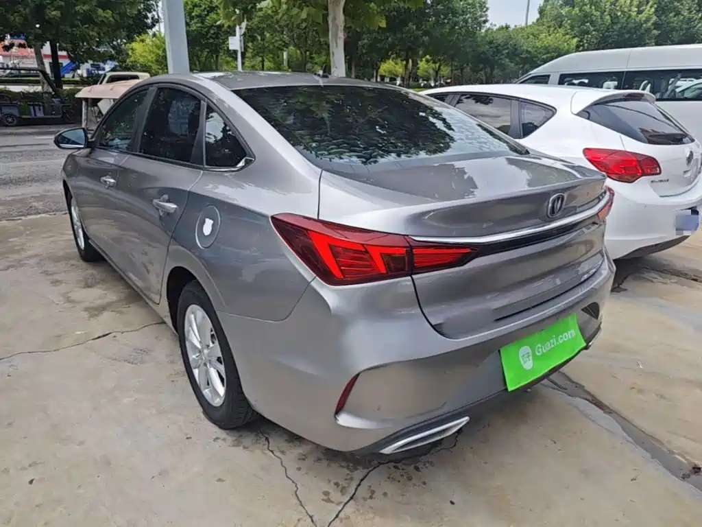 Photo 5 - Changan Eado