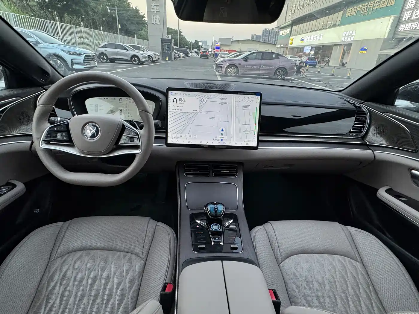 BYD Han 2025 2025 DM-i 125KM LiDAR Smart Driving