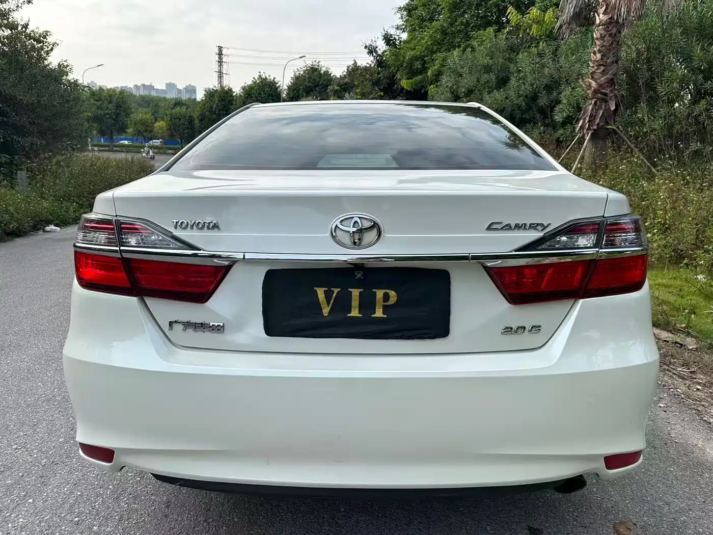 Toyota Camry 2016 2.0G 10th Anniversary Leading Edition фото 5
