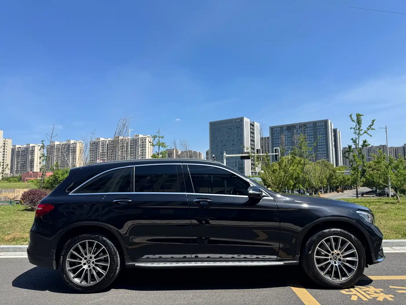 Mercedes-Benz GLC 2019 GLC 260 L 4MATIC Luxury фото 4