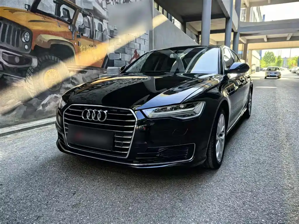 Audi A6L 2018 30th Anniversary 35 TFSI Fashion