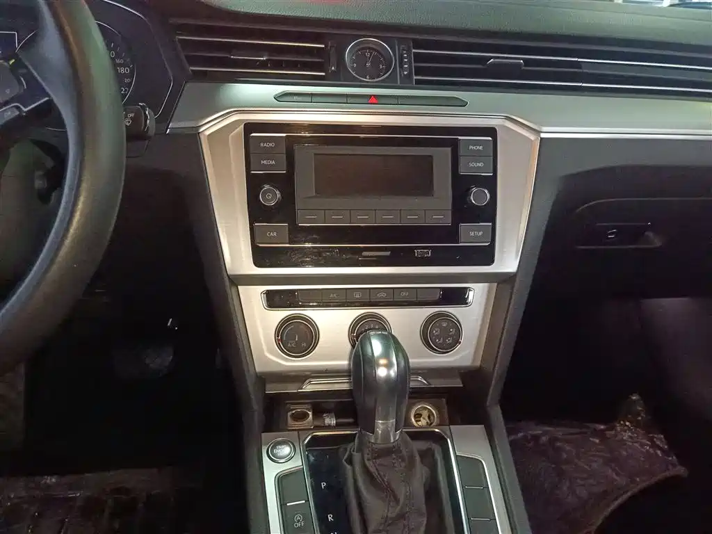 Volkswagen Magotan 2019 280TSI DSG Comfort China VI фото 9