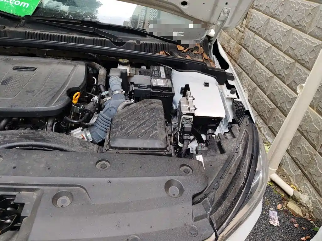 Фото 24 - Geely Emgrand