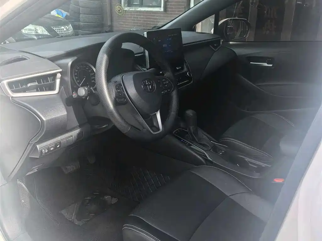 Toyota Levin 2022 185T CVT Luxury Edition фото 8