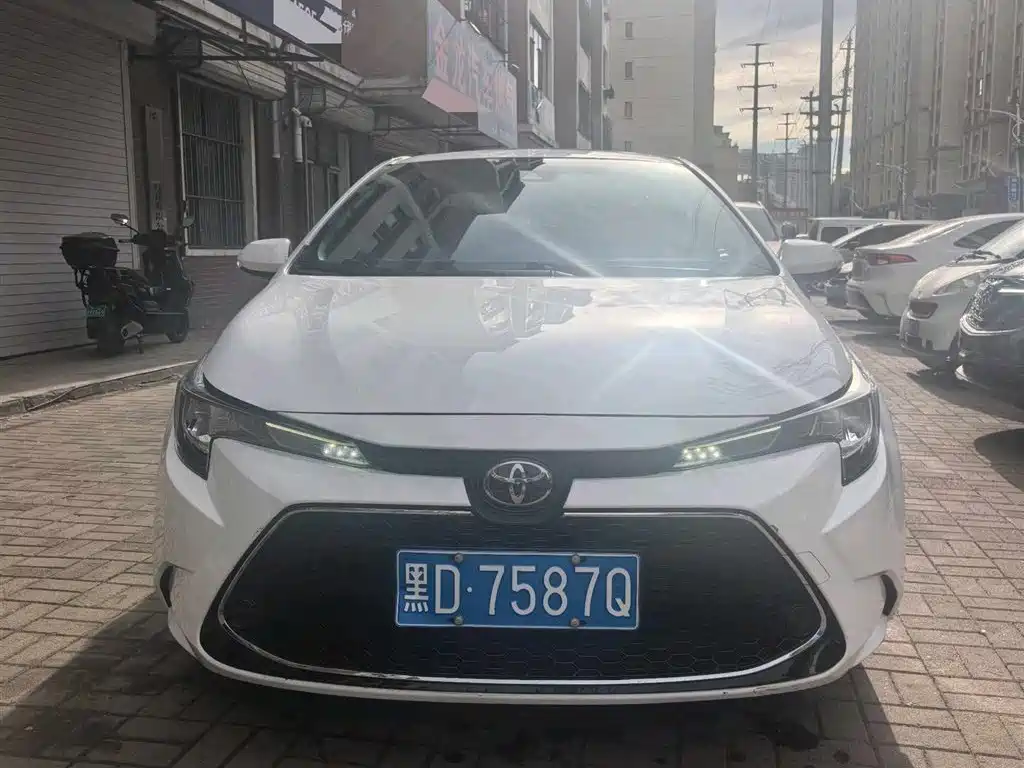 Toyota Levin 2022 185T CVT Luxury Edition фото 2