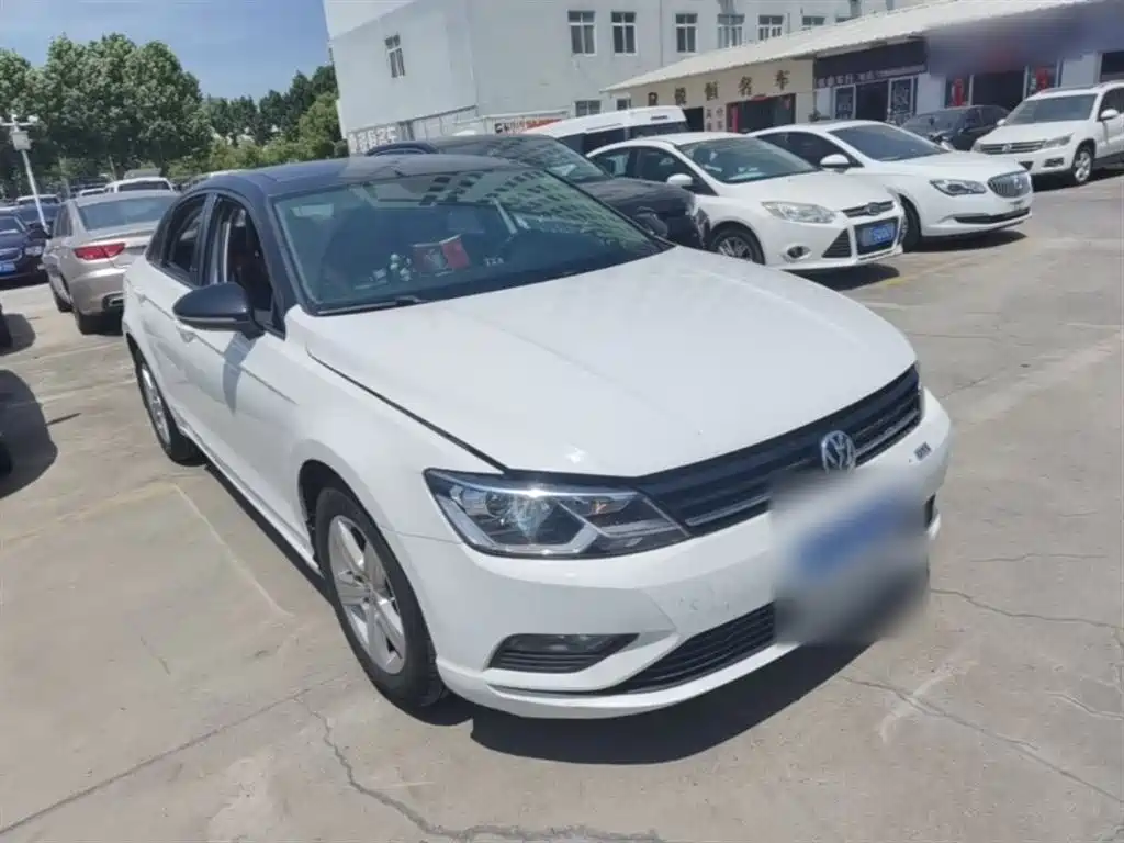 Volkswagen Lamando 2015 230TSI DSG Style фото 4
