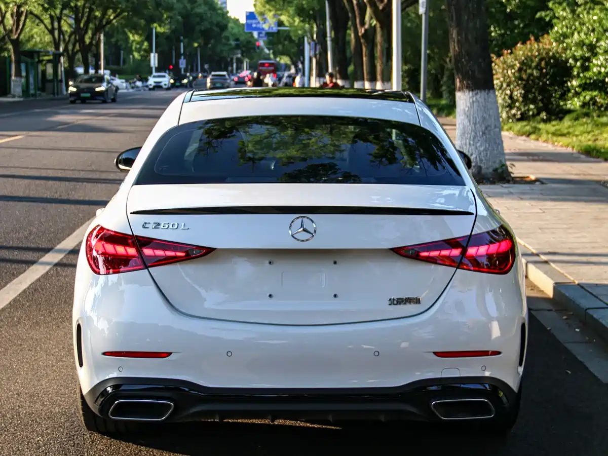 Mercedes-Benz C-Class 2023 C 260 L Night Edition Sport фото 8