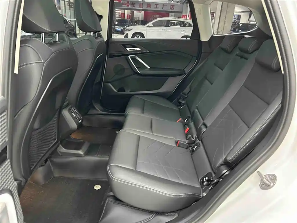 BMW X1 2023 sDrive20Li X Design Package фото 14