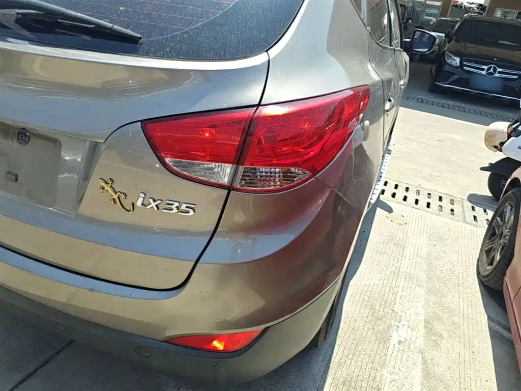 Hyundai Beijing Hyundai ix35 2013 2.0L Automatic 2WD Comfort GL China IV фото 8