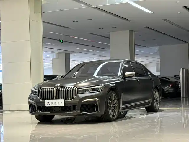BMW 7 SERIES
