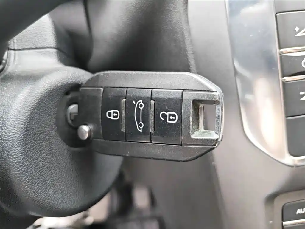 Photo 9 - Citroën C4 C-Quatre