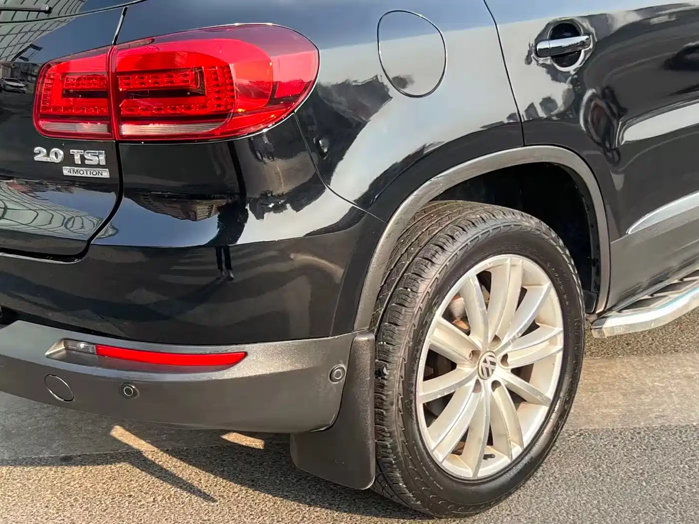 Volkswagen Tiguan 2012 2.0TSI Comfort фото 10