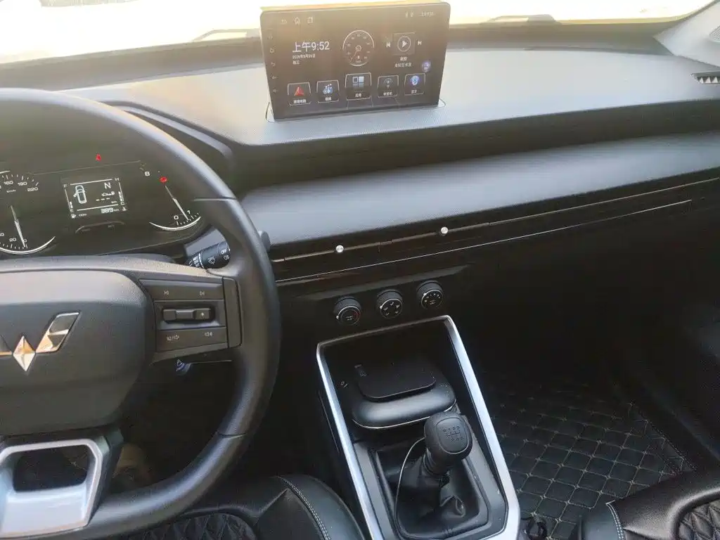 Wuling Motors Wuling Xingchi 2024 2022 1.5L Manual Freedom Edition