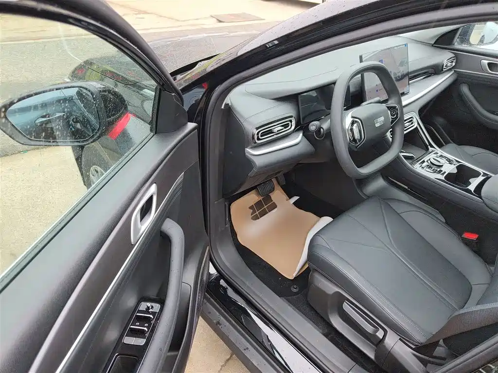 Geely Galaxy Galaxy Stellar 6 2025 60km Voyager Edition фото 16