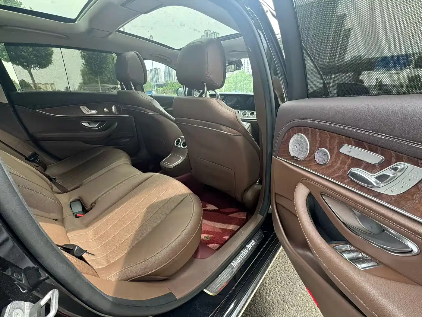 Mercedes-Benz E-Class 2023 E 300 L Luxury фото 5