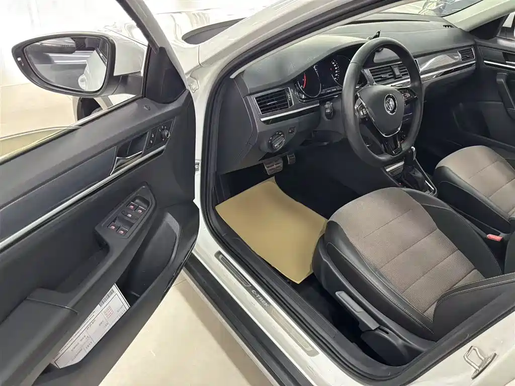 Volkswagen C-TREK 2018 1.5L Automatic Comfort фото 16