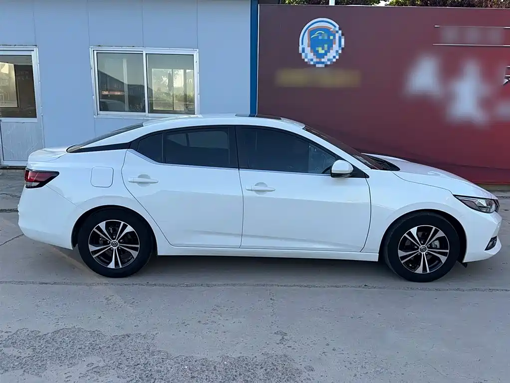 Nissan SYLPHY, миниатюра 7
