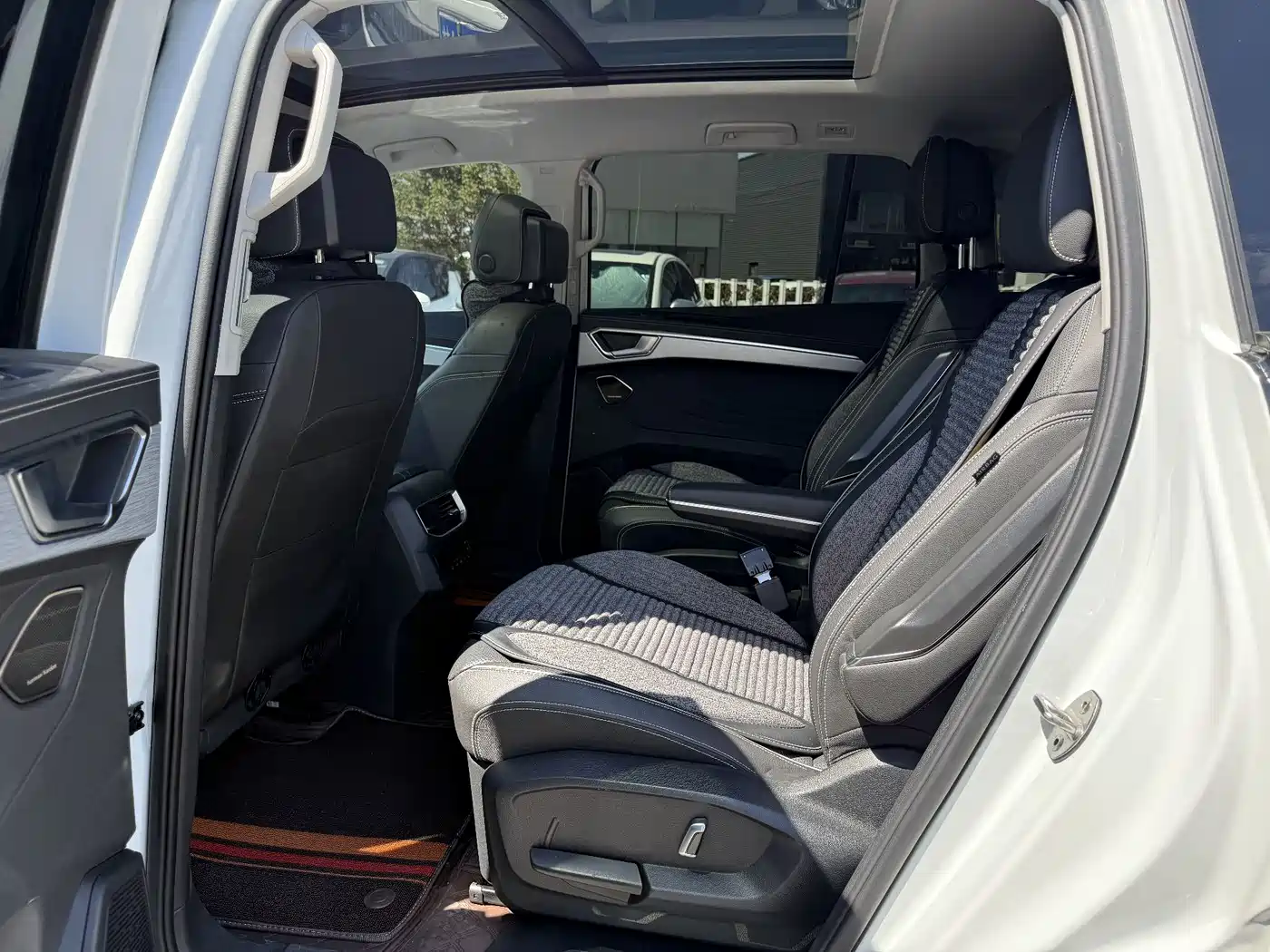 Volkswagen Talagon 2022 530TSI 4WD Flagship Victory Pro Edition 6-seater фото 6
