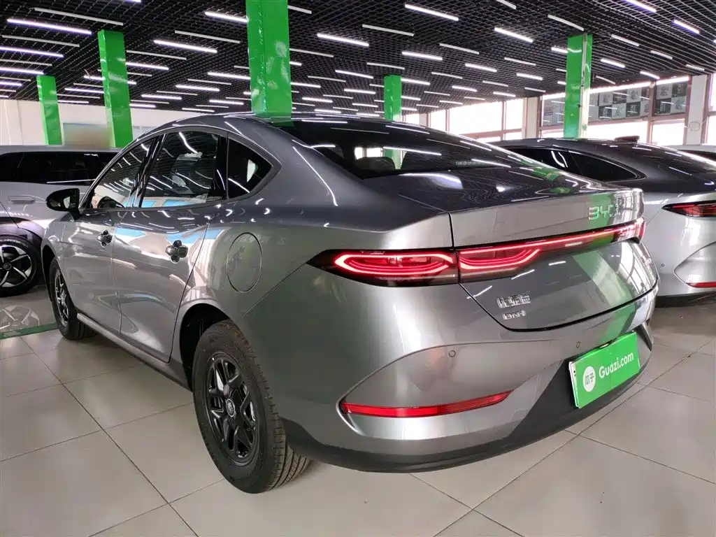 BYD Qin PLUS 2026 DM-i Smart Edition 128KM Progressive фото 5