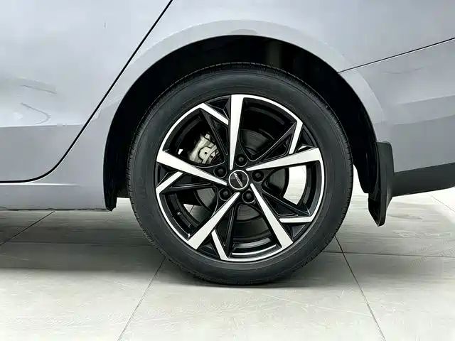 Roewe i5 2025 2024 1.5L CVT Prestige Edition