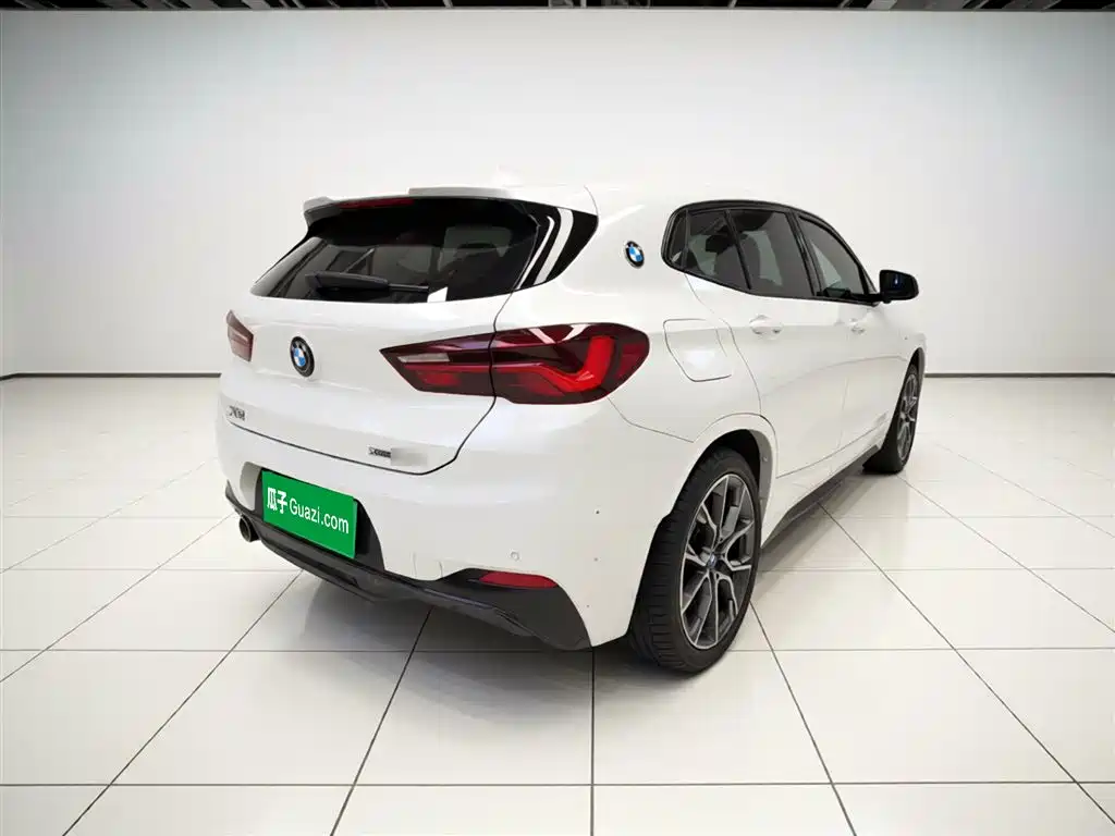 BMW X2 2021 xDrive25i Shadow Night Edition фото 4