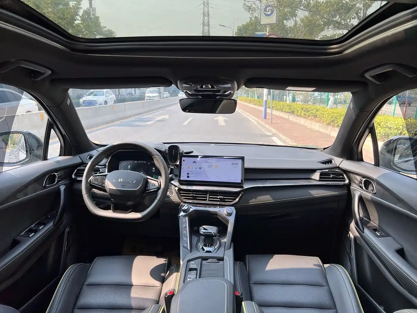Lynk & Co 06 2023 Remix 1.5T Power Halo фото 6