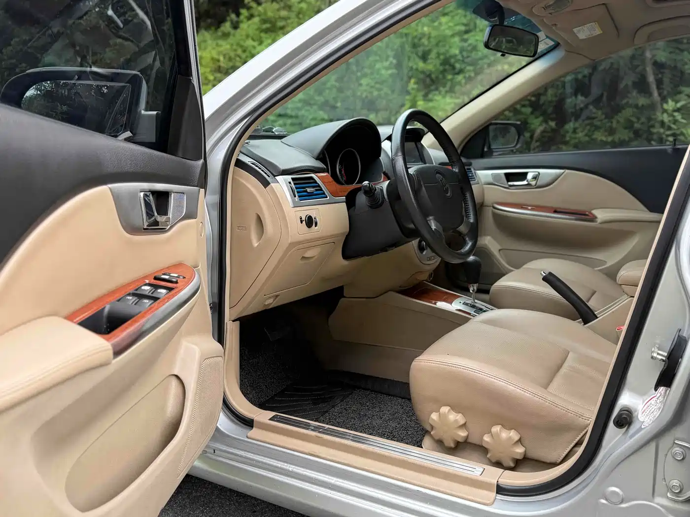 Buick Excelle 2011 1.6LE-AT фото 7