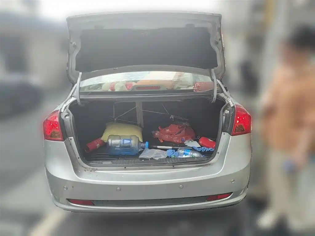 Buick Excelle 2015 1.5L Automatic Classic фото 10