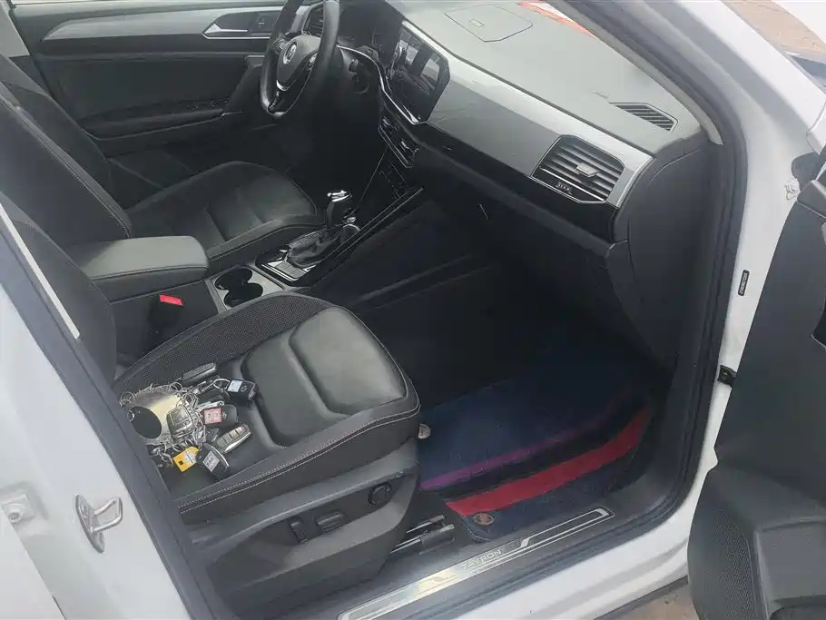 Volkswagen Tayron 2021 330TSI 2WD Luxury Smart Connect Edition фото 8