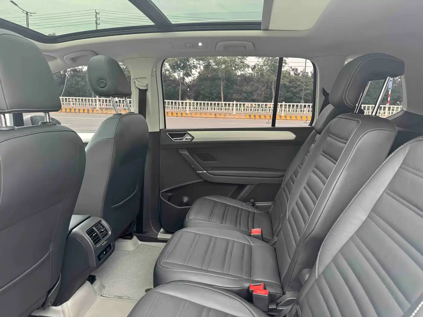 Volkswagen Touran 2016 Touran L 280TSI DSG Elegance фото 15