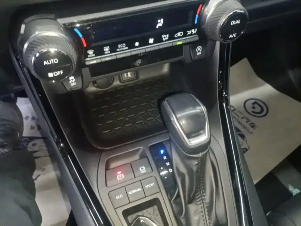 Фото 14 - Toyota Wildlander