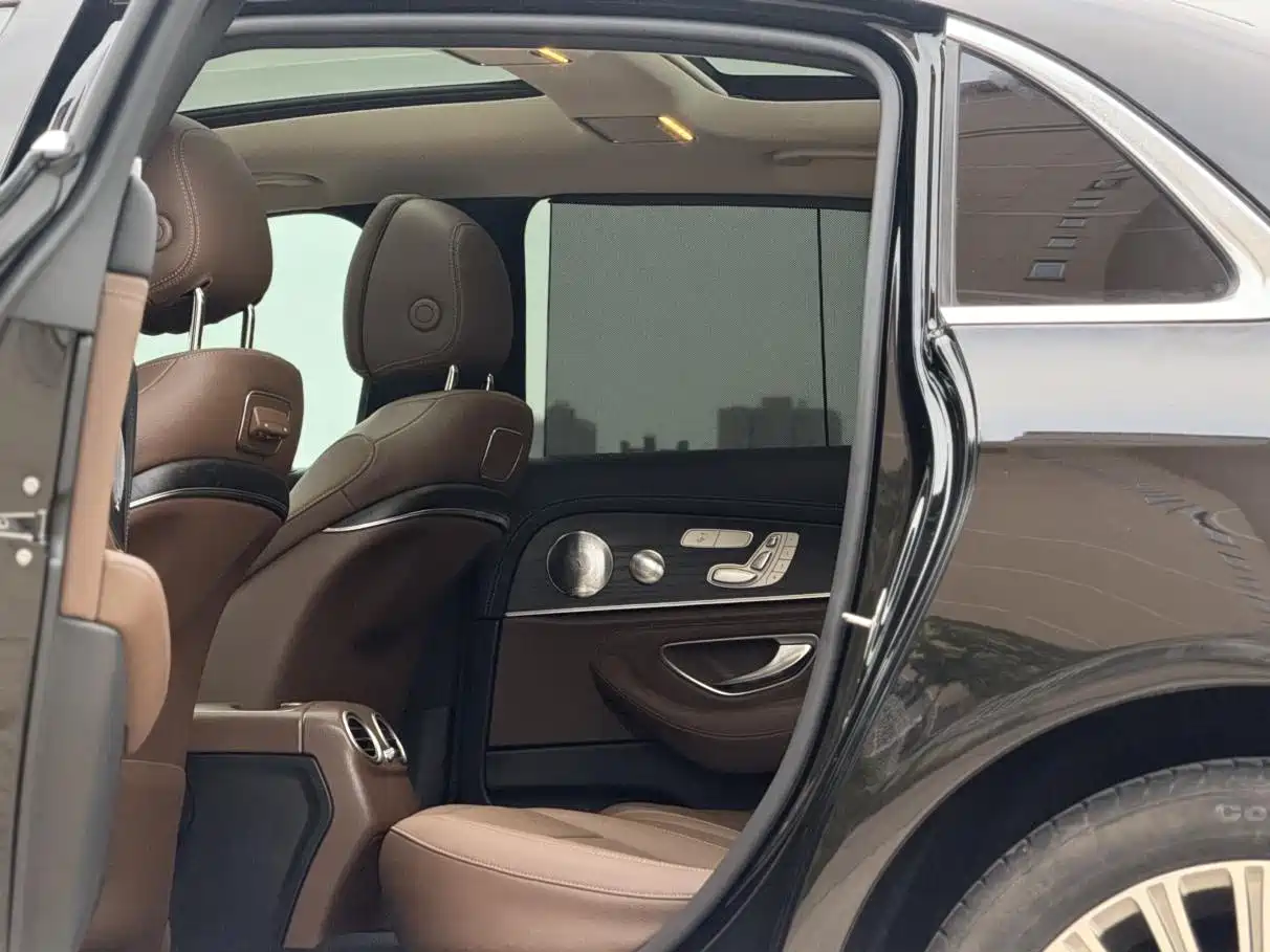 Mercedes-Benz E-Class 2020 E 300 L Luxury Model фото 10