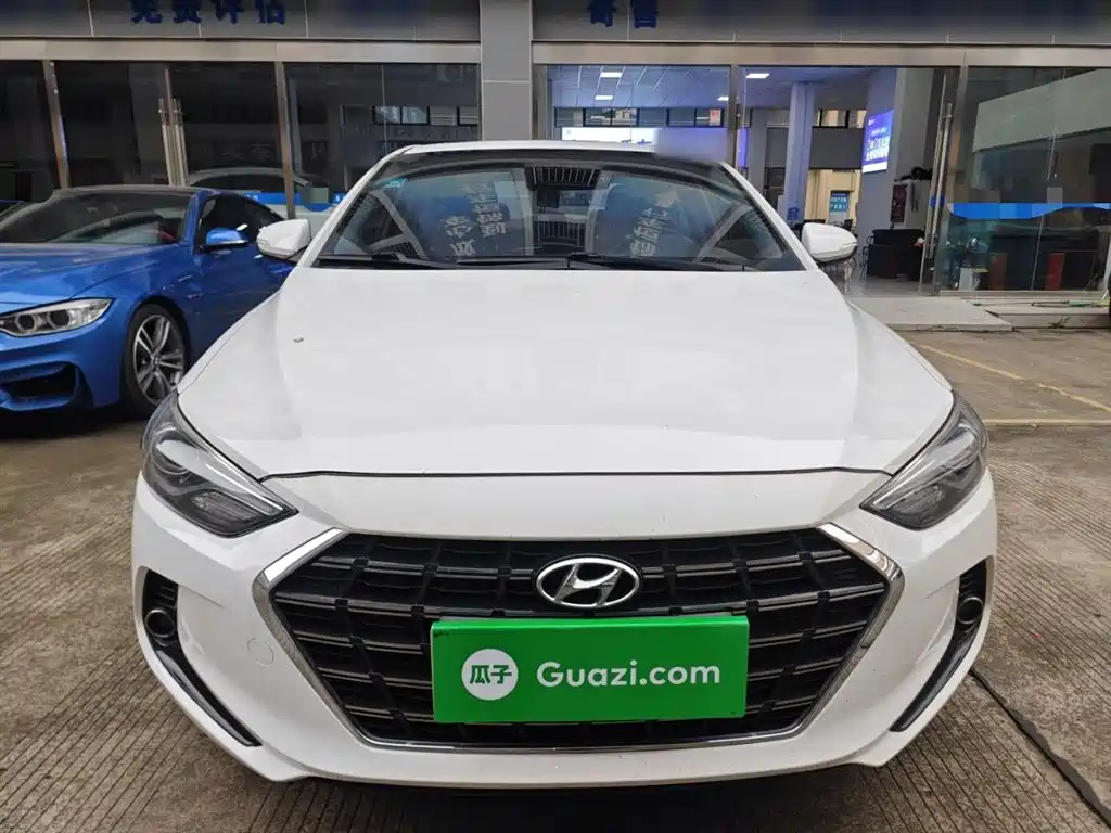 Hyundai Elantra 2019 1.5L CVT Smart Elite фото 3