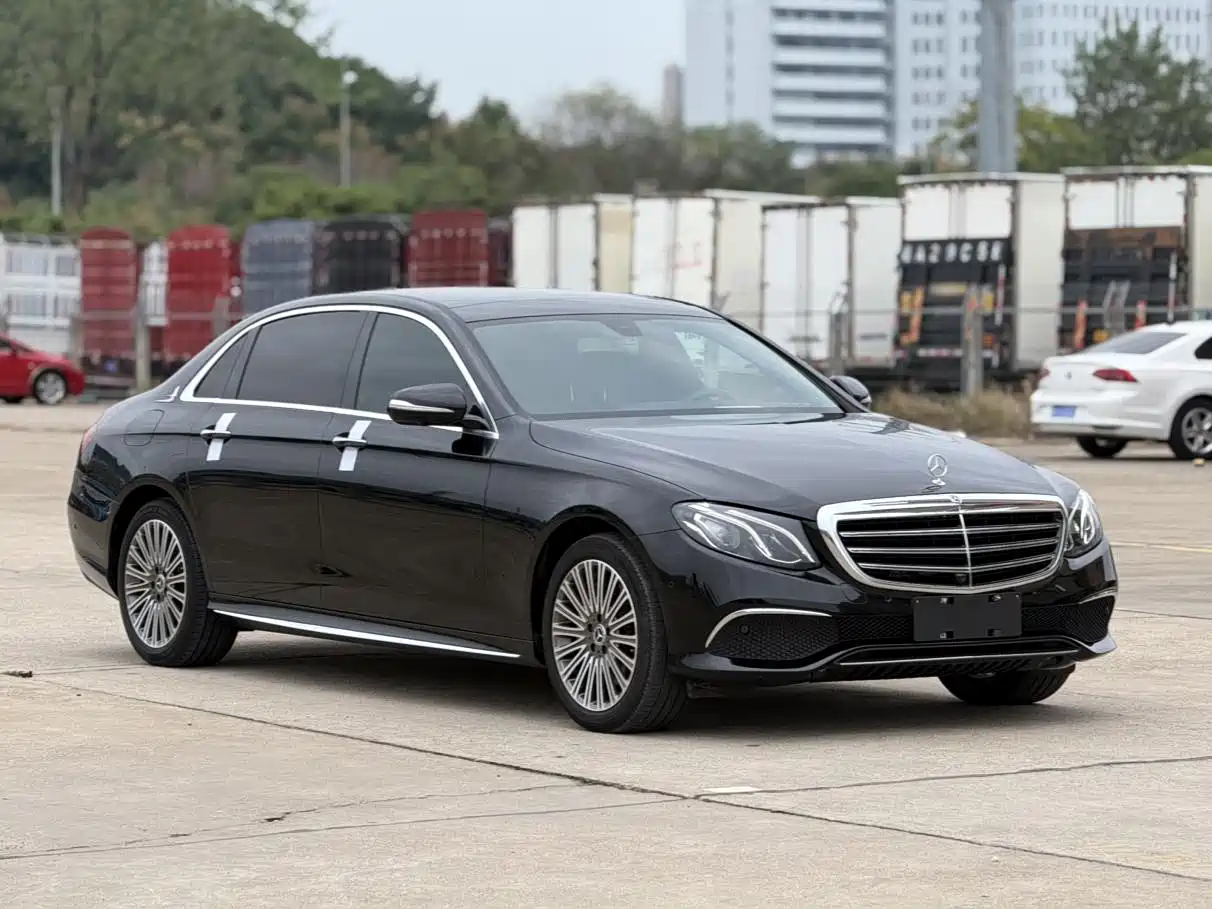 Mercedes-Benz E-Class 2020 E 300 L Luxury Model фото 8