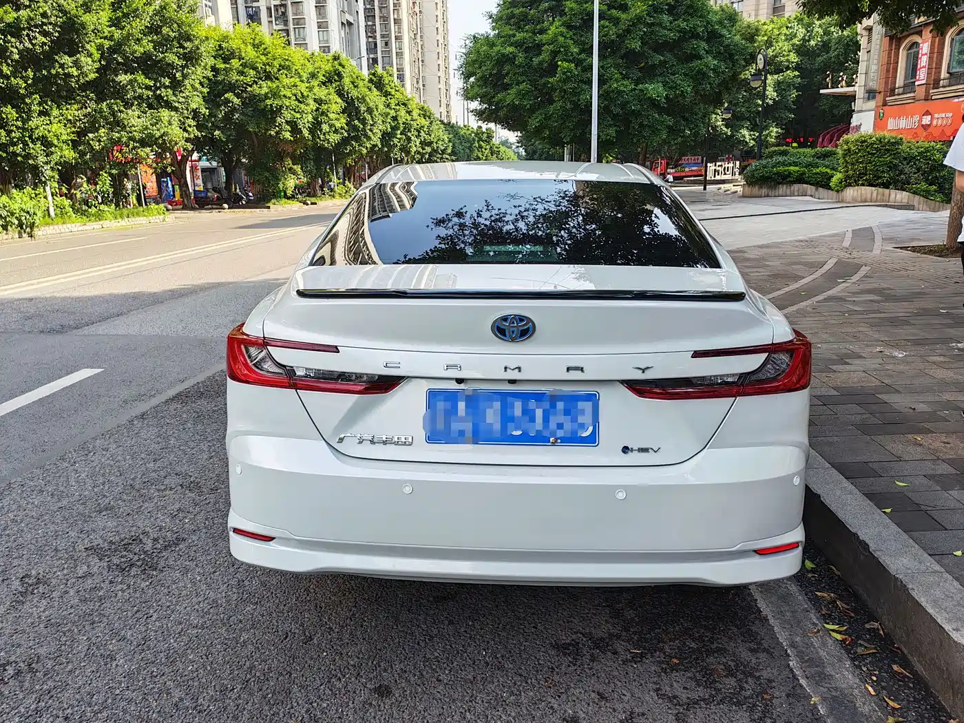 Toyota Camry 2024 Hybrid 2.0HGVP Luxury Edition фото 9