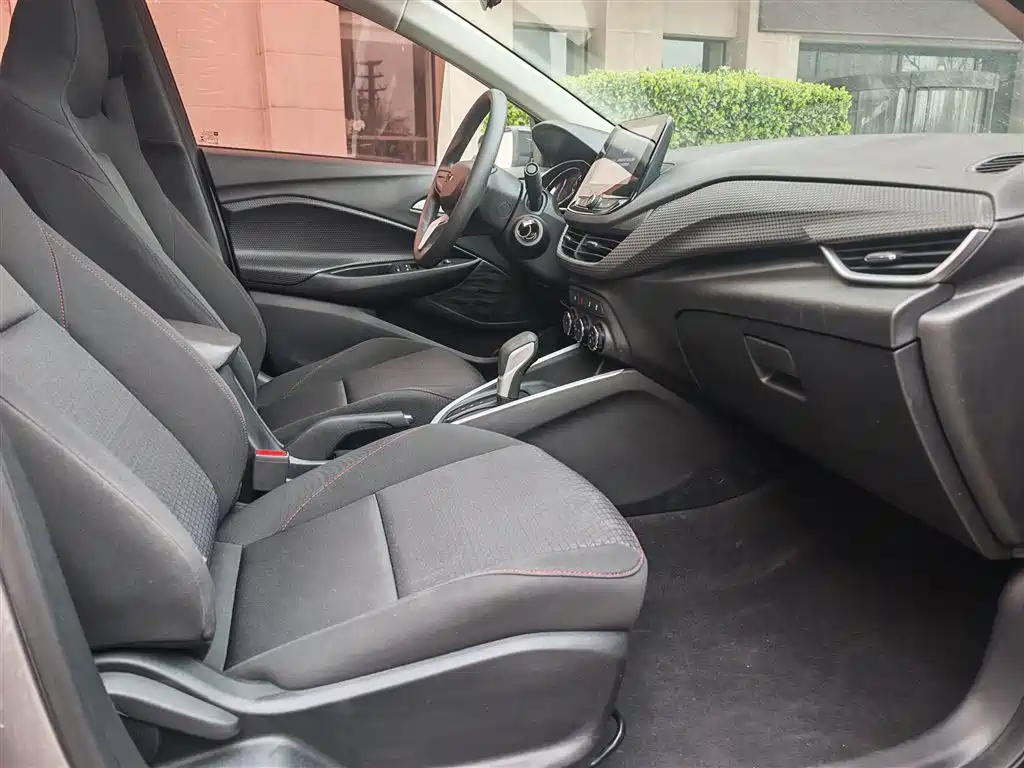Chevrolet Cavalier 2020 Redline 325T Automatic Delight (China VI) фото 4