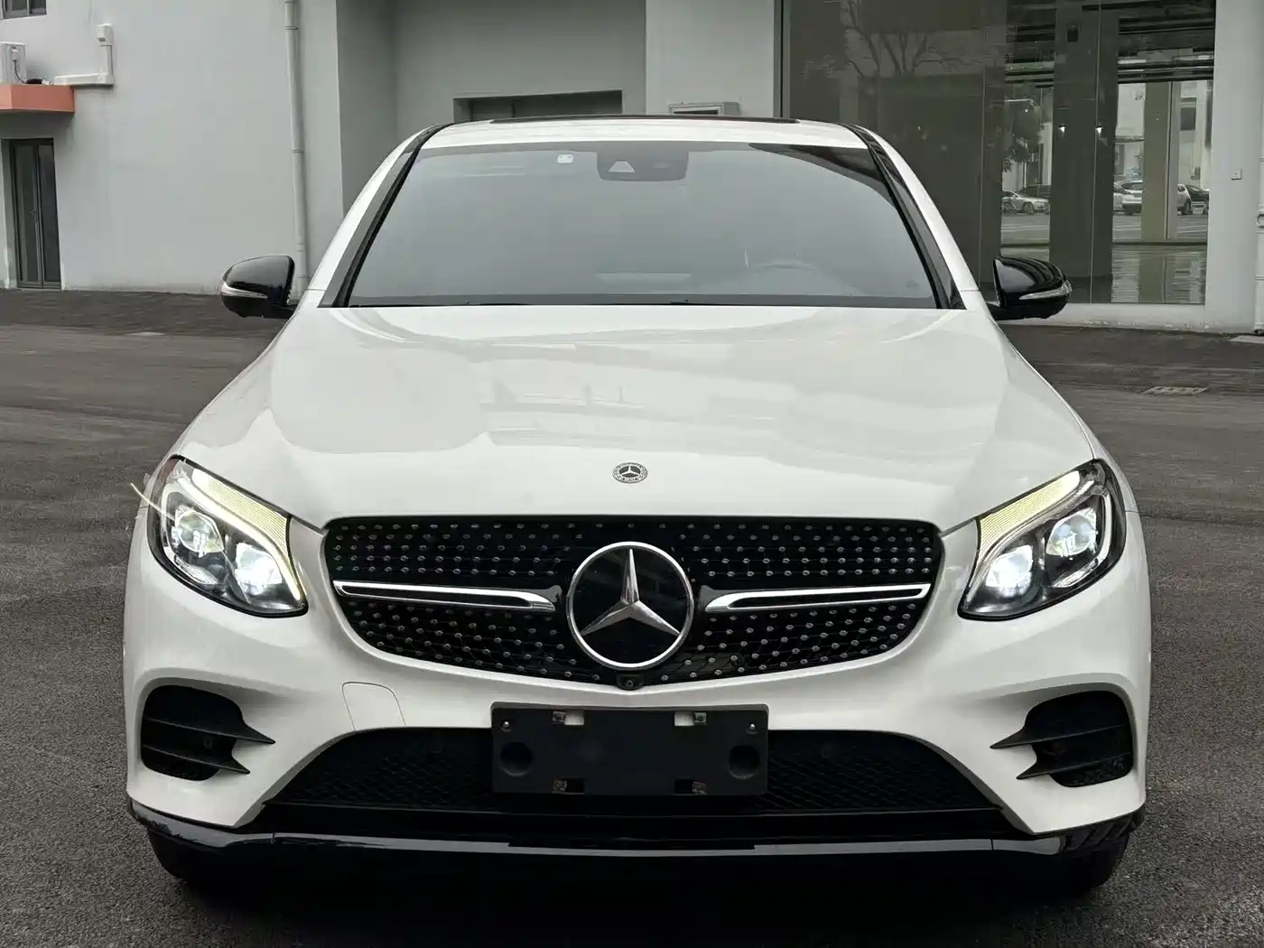 Mercedes-Benz GLC Coupe 2017 GLC 300 4MATIC Coupe SUV фото 2
