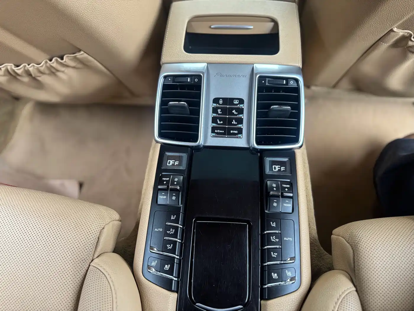 Porsche Panamera 2014 Panamera 4 Executive 3.0T фото 12